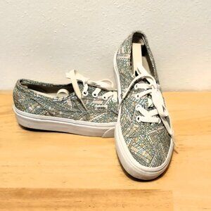 Vans Sneakers Lace Up Geometric Abstract Design Green  Size Men 6, Women 7.5 EUC